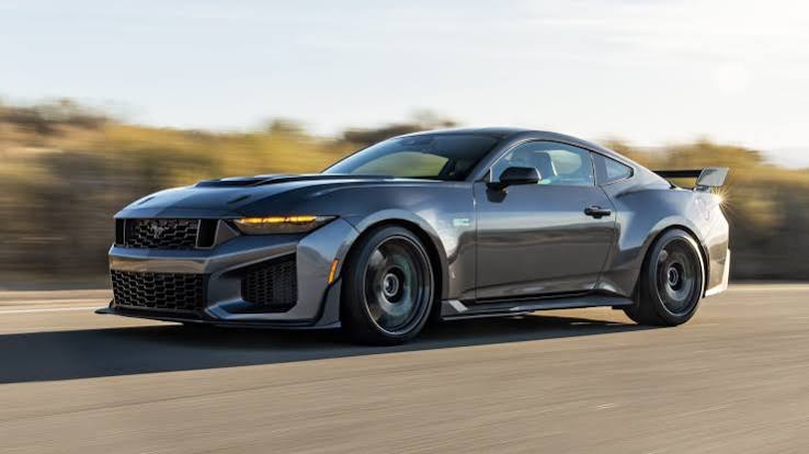 2026年型フォード・マスタング・ダークホースSC加速テスト――795馬力でシェルビーGT500を圧倒